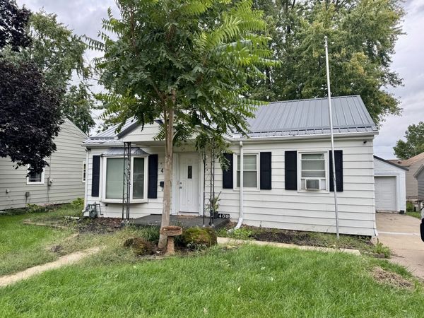 409 18th Avenue , Sterling, IL 61081