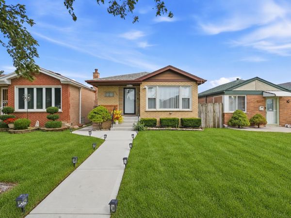 7711 S Christiana Avenue , Chicago, IL 60652