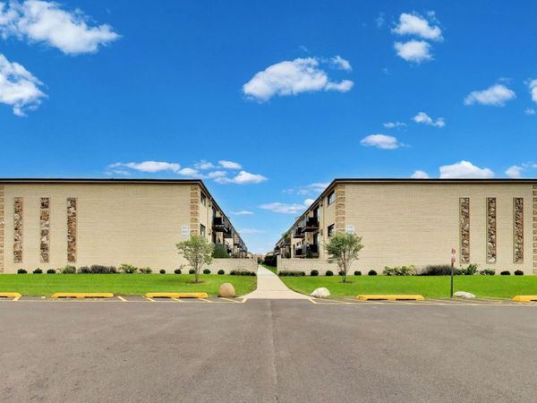 5101 N EAST RIVER Road, Unit 1K, Chicago, IL 60656