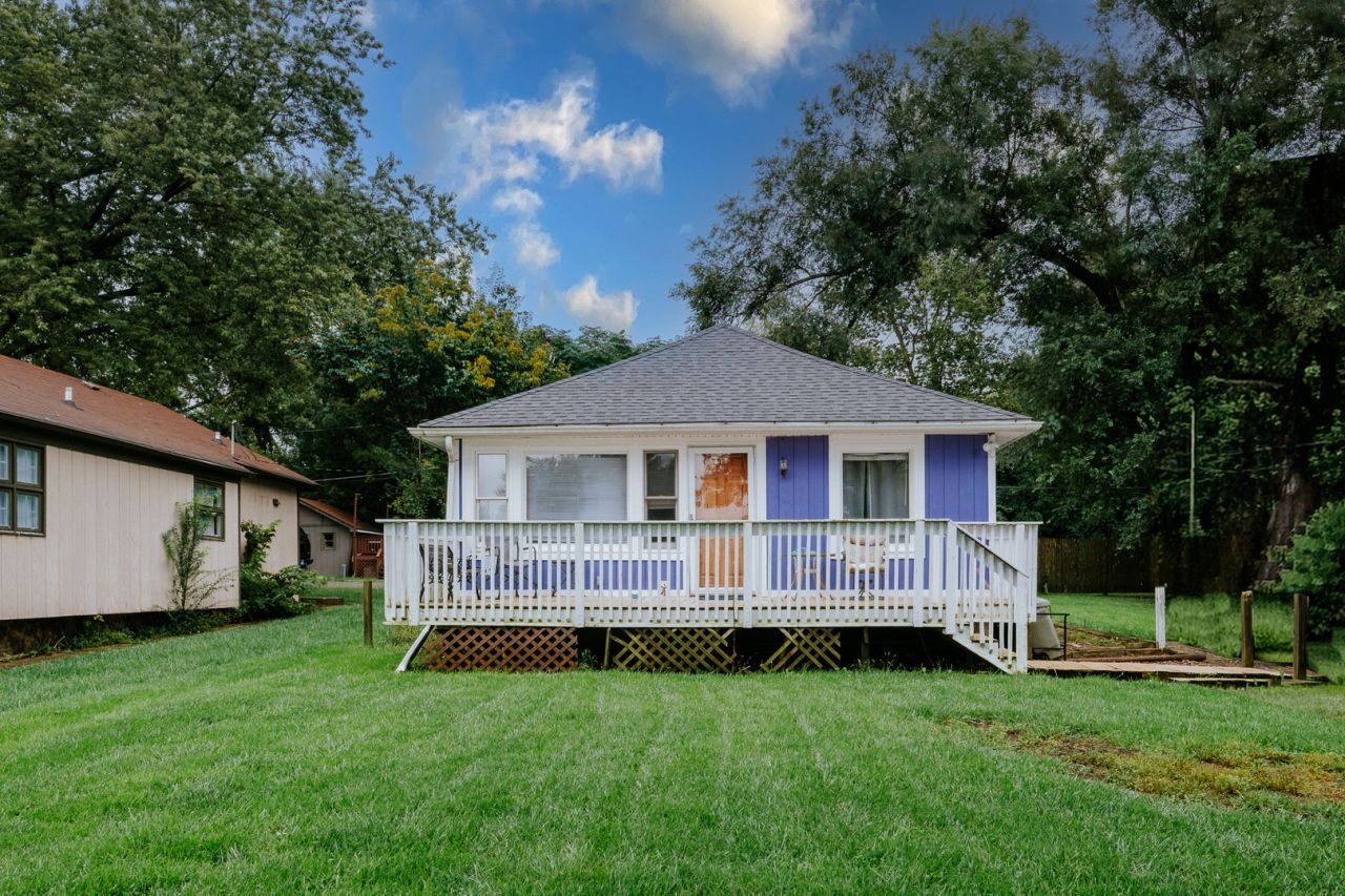 39197 N Willow Lane, Antioch, IL 60002 Main Photo