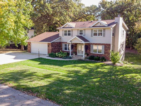 732 Santa Fe Drive, Freeport, IL 61032