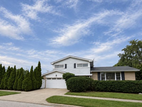 9222 Merrill Avenue, Morton Grove, IL 60053