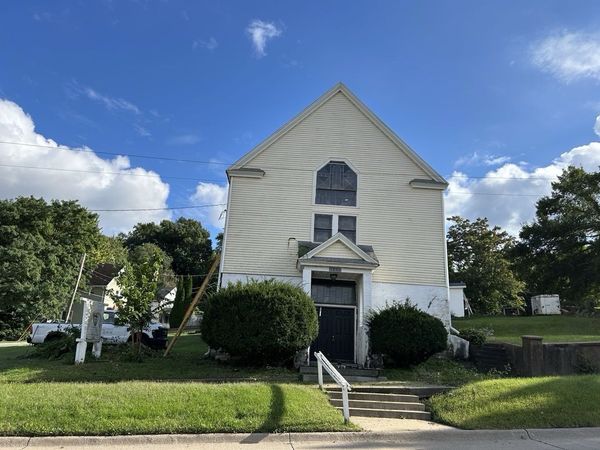 1222 7th Avenue , Moline, IL 61265