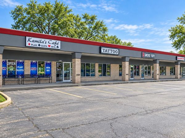 1305-1385 N La Fox Street , South Elgin, IL 60177