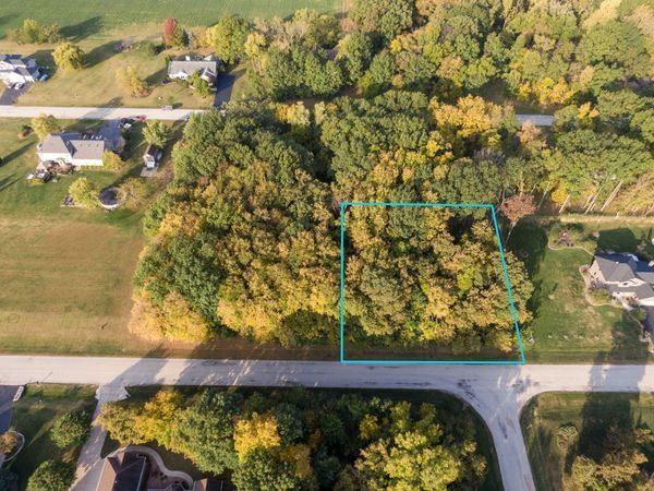 210 Hickory Lane , Kirkland, IL 60146