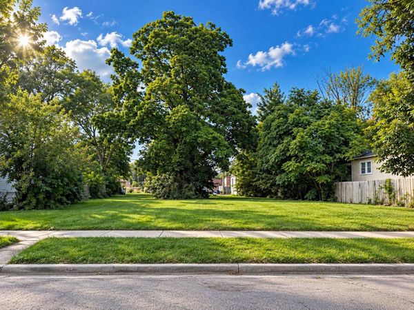 11818 S Lafayette Avenue , Chicago, IL 60628