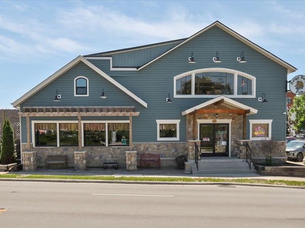 101-103 E Irving Park Road , Roselle, IL 60172
