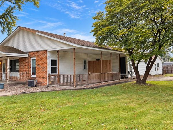 403 N Finis Street , Virden, IL 62690
