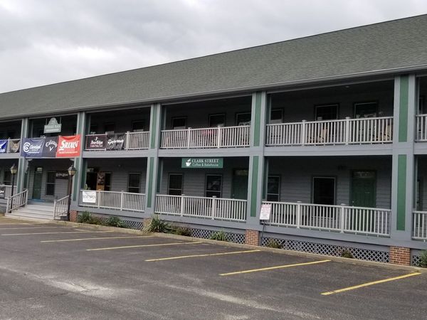 325 Clark Street , Unit 2G, Utica, IL 61373