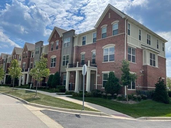 1234 Byrne Boulevard , Vernon Hills, IL 60061