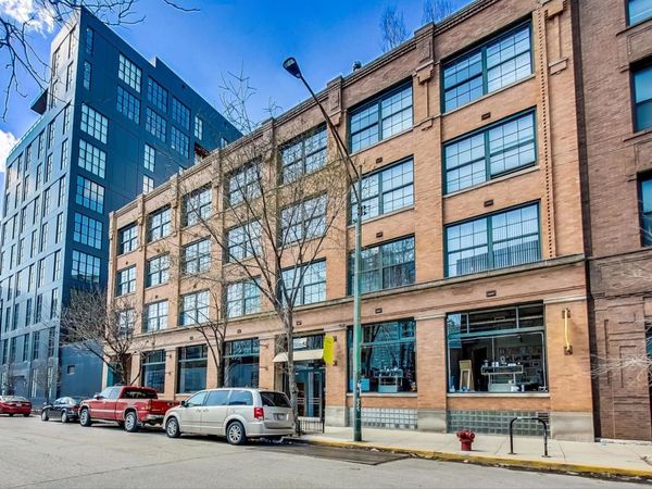 110 N Peoria Street, Unit 307, Chicago, IL 60607