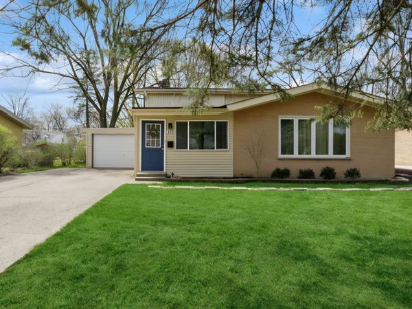 403 E Lake Avenue , Glenview, IL 60025