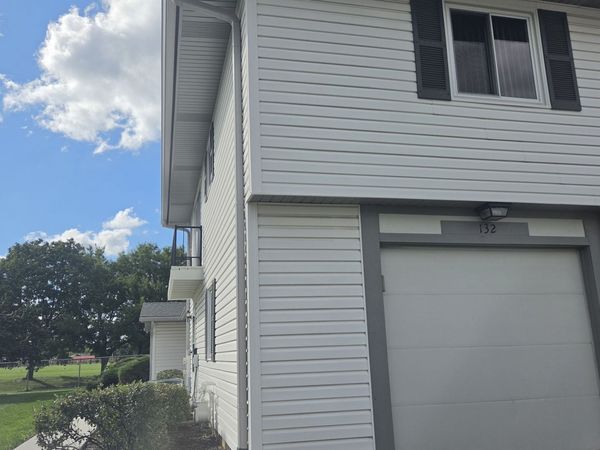 132 NAUSET Lane, Unit 132, Schaumburg, IL 60194