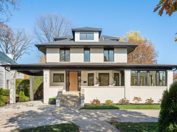 704 Sheridan Road , Wilmette, IL 60091