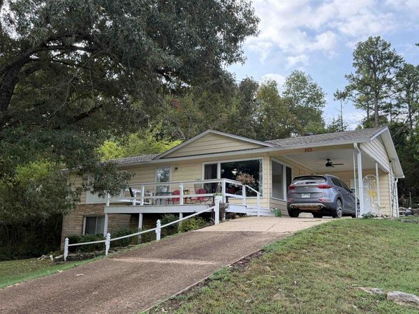 10 Yosemite Drive, Cherokee Village, AR 72529