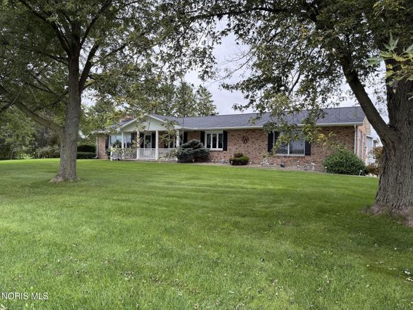 S 938 County Road 13 , Napoleon, OH 43545
