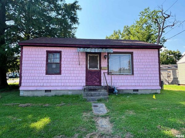 5 ORCHARD Drive, Herrin, IL 62948