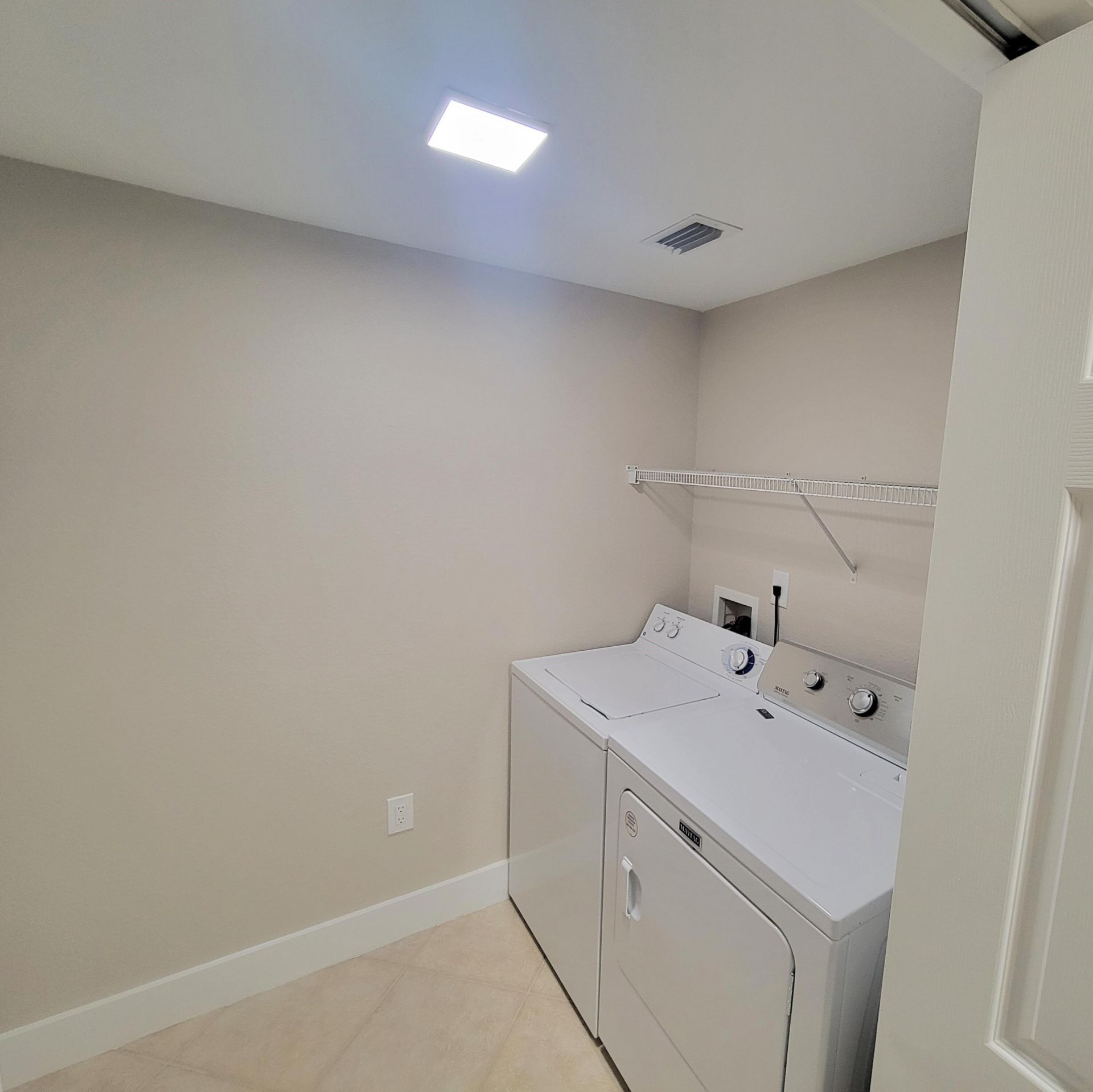 6418 Emerald Dunes Drive, Unit 201, West Palm Beach, FL 33411 Photo