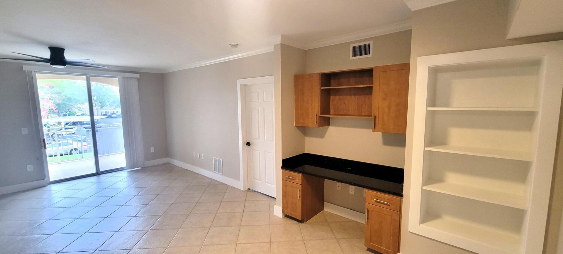 6418 Emerald Dunes Drive, Unit 201, West Palm Beach, FL 33411 Photo