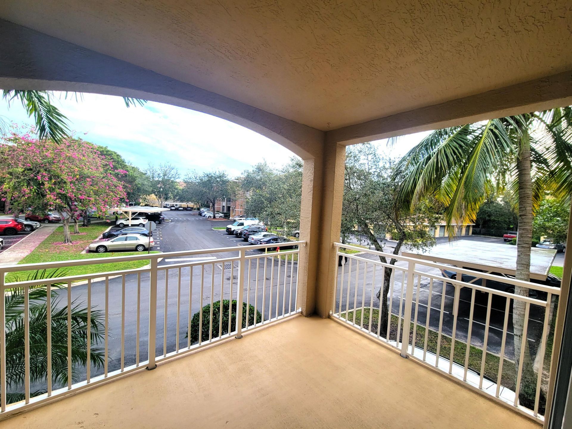 6418 Emerald Dunes Drive, Unit 201, West Palm Beach, FL 33411 Photo