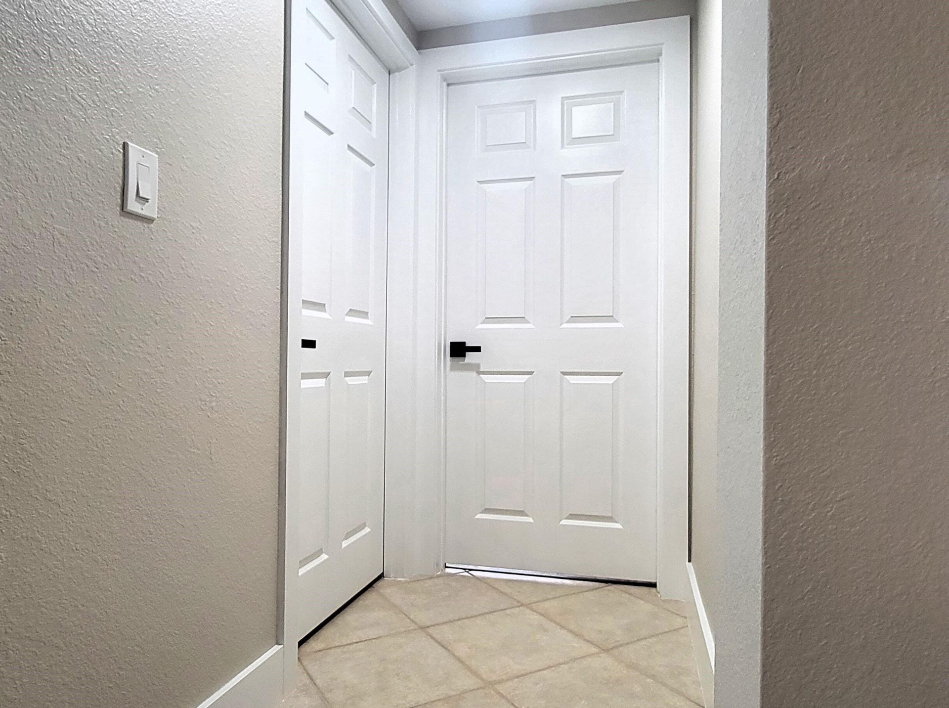 6418 Emerald Dunes Drive, Unit 201, West Palm Beach, FL 33411 Photo