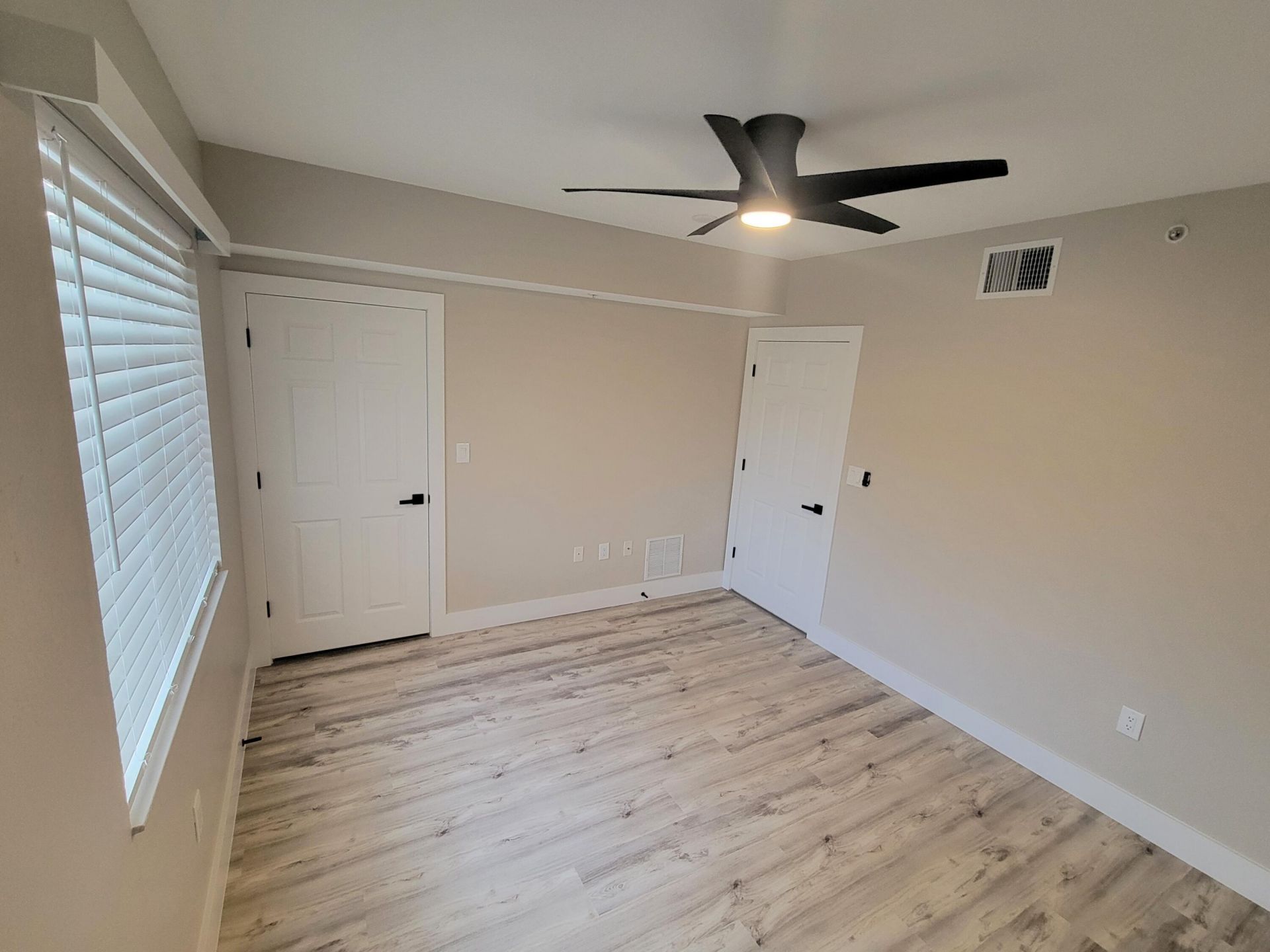 6418 Emerald Dunes Drive, Unit 201, West Palm Beach, FL 33411 Photo