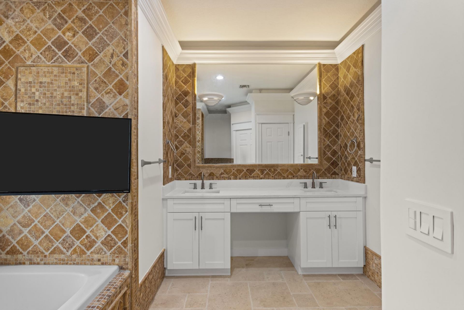 360 Gregory Road, West Palm Beach, FL 33405 Photo