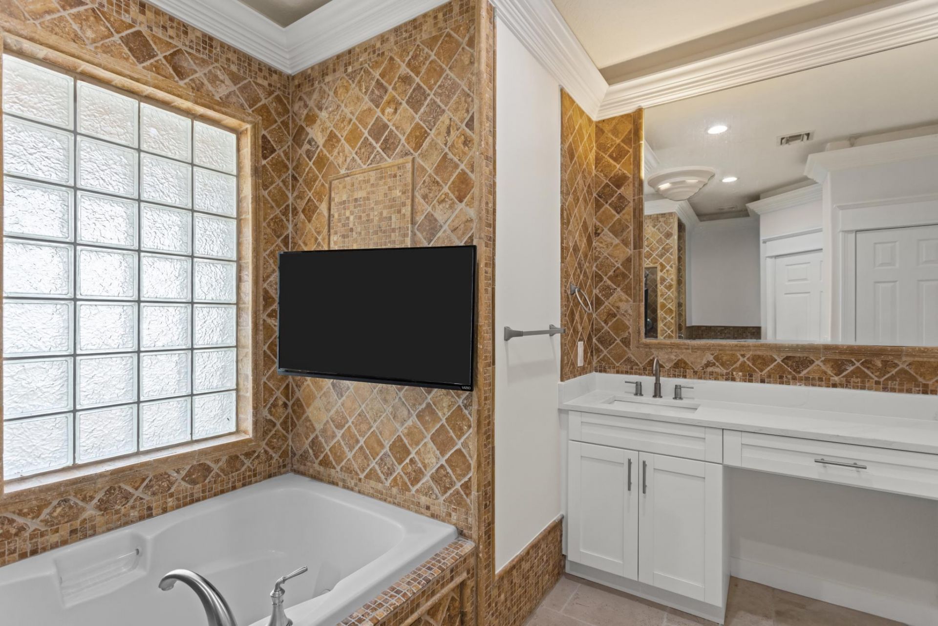 360 Gregory Road, West Palm Beach, FL 33405 Photo