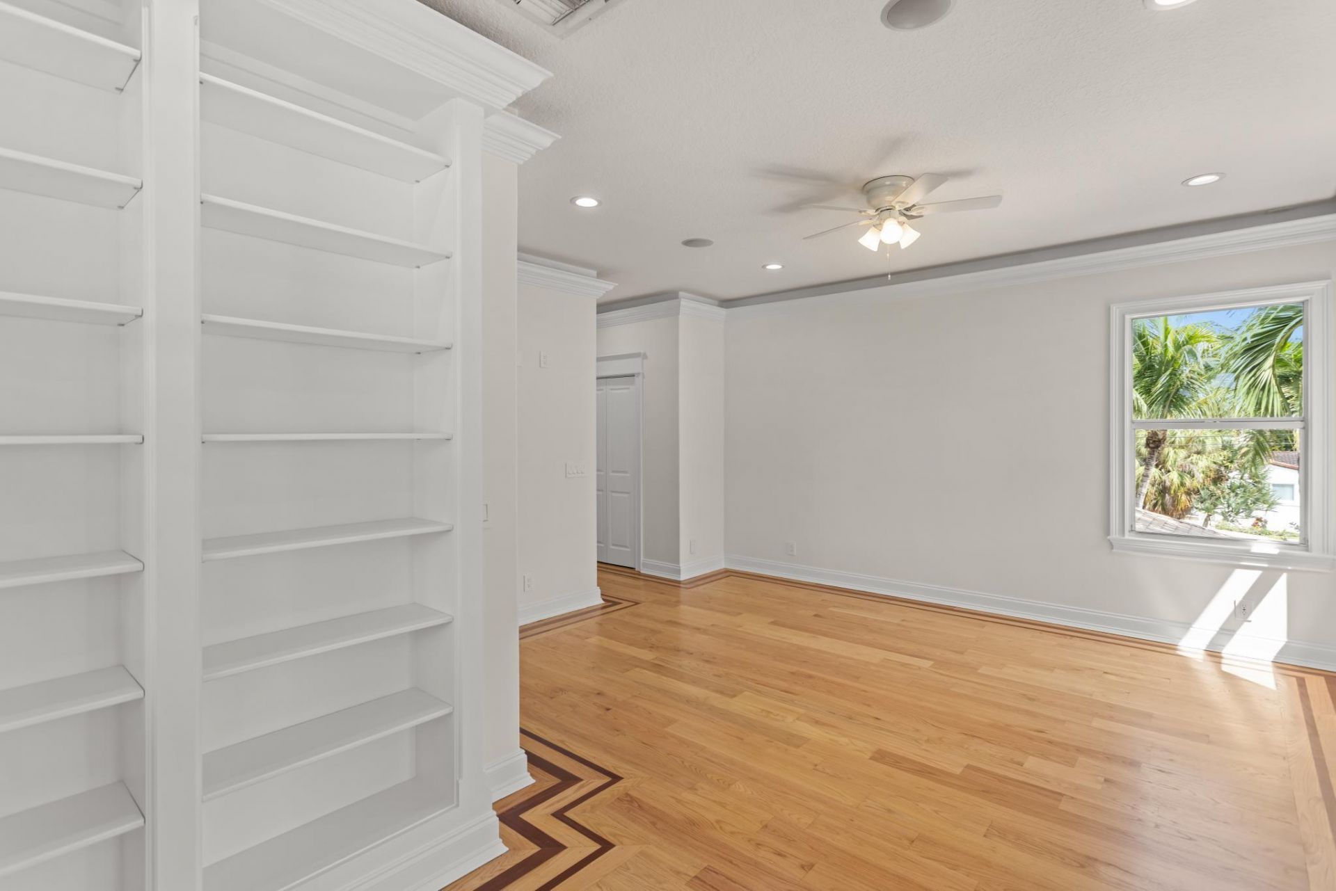 360 Gregory Road, West Palm Beach, FL 33405 Photo