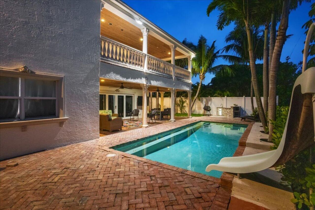 360 Gregory Road, West Palm Beach, FL 33405 Photo