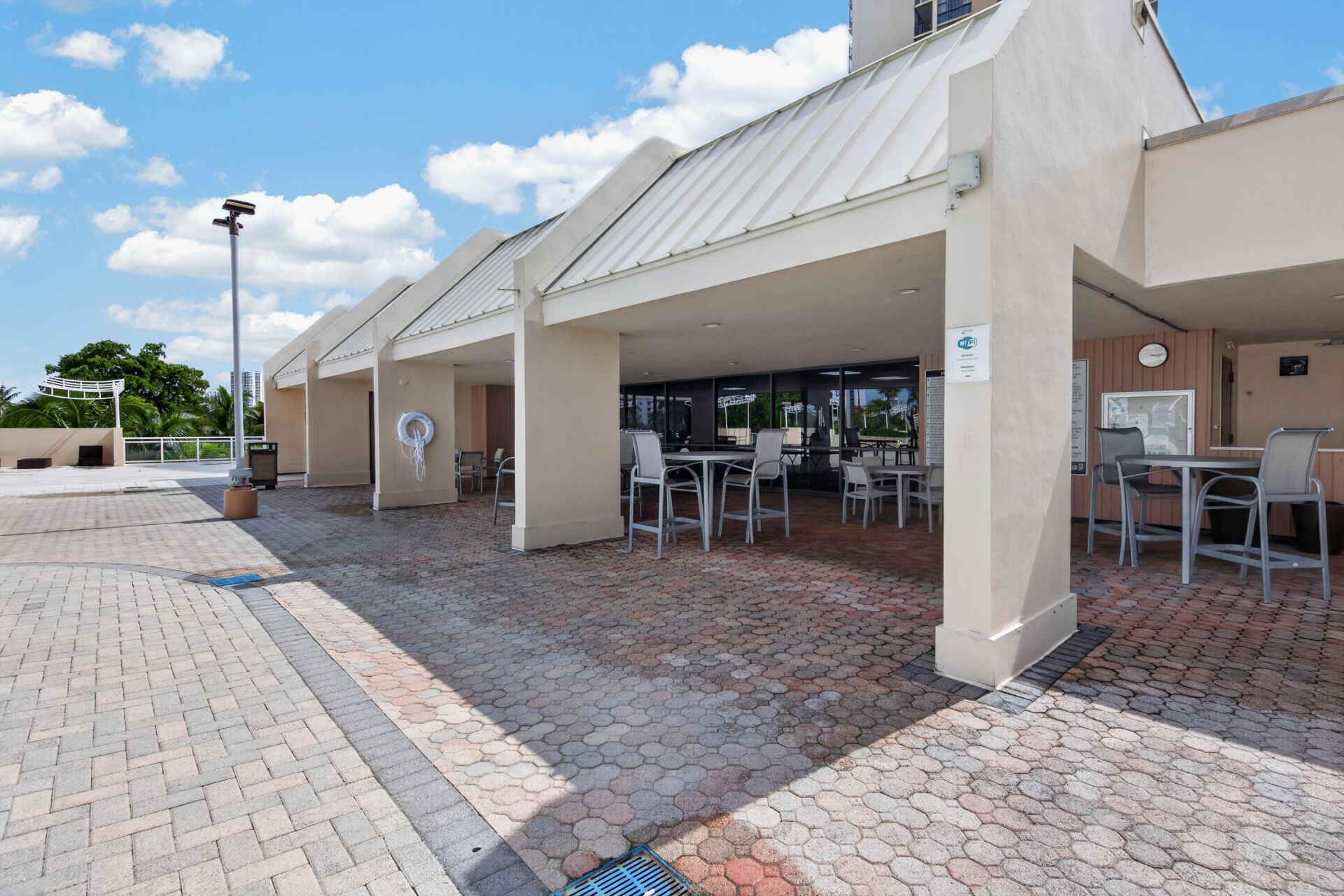 20379 W Country Club Drive, Unit 1139, Aventura, FL 33180 Photo