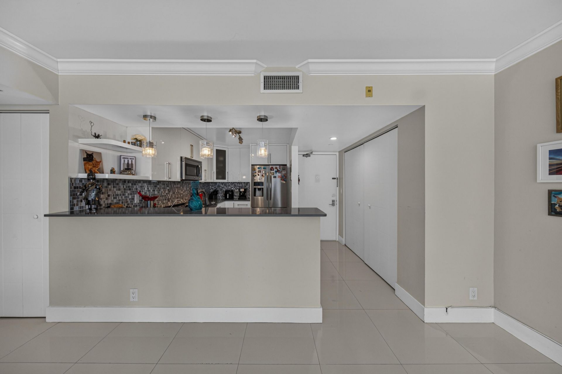 20379 W Country Club Drive, Unit 1139, Aventura, FL 33180 Photo