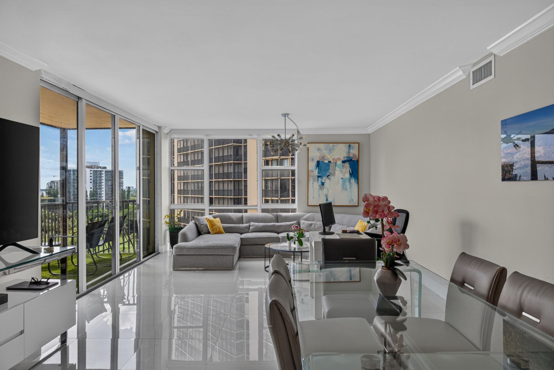 20379 W Country Club Drive, Unit 1139, Aventura, FL 33180 Photo