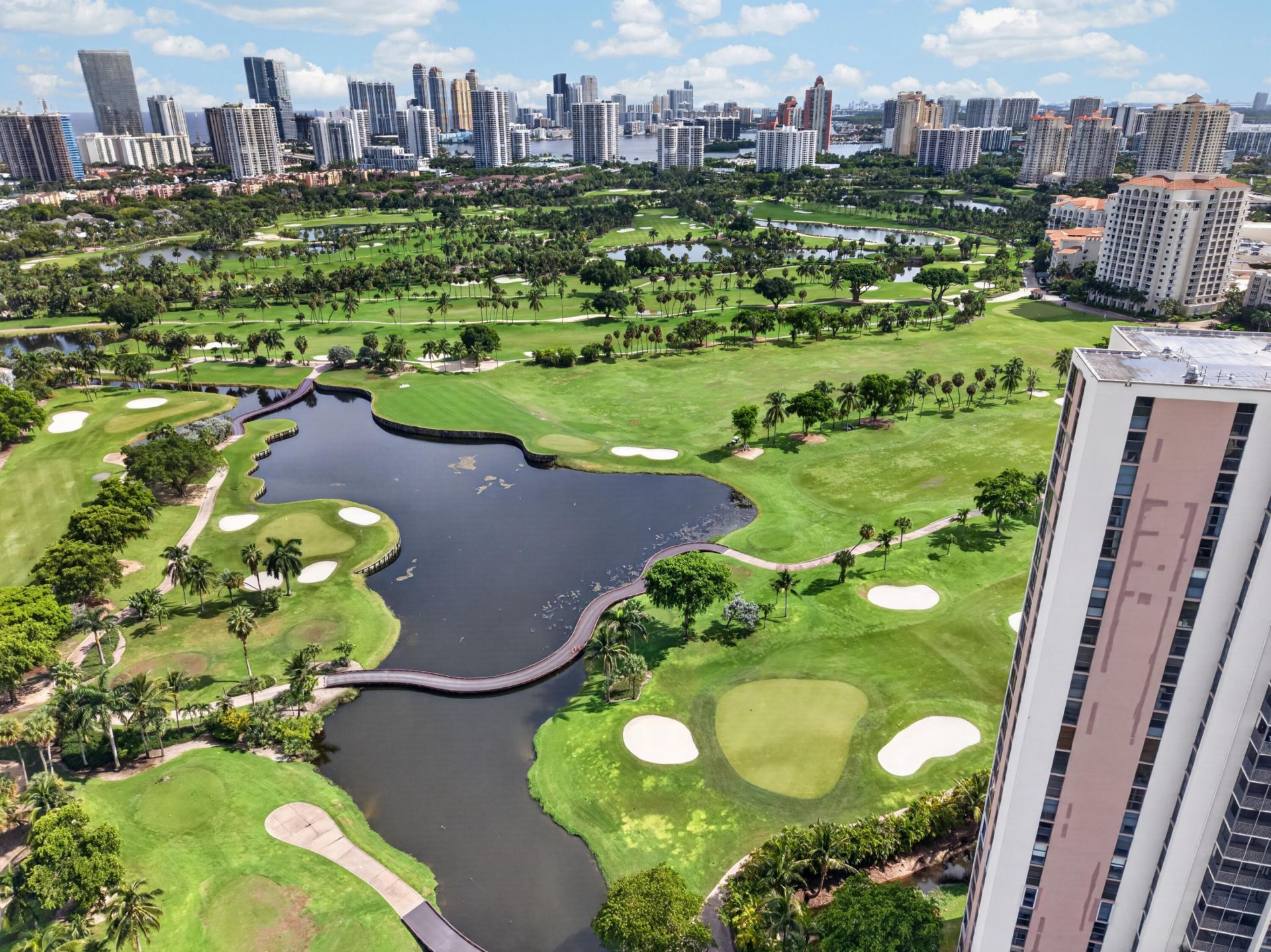 20379 W Country Club Drive, Unit 1139, Aventura, FL 33180 Photo