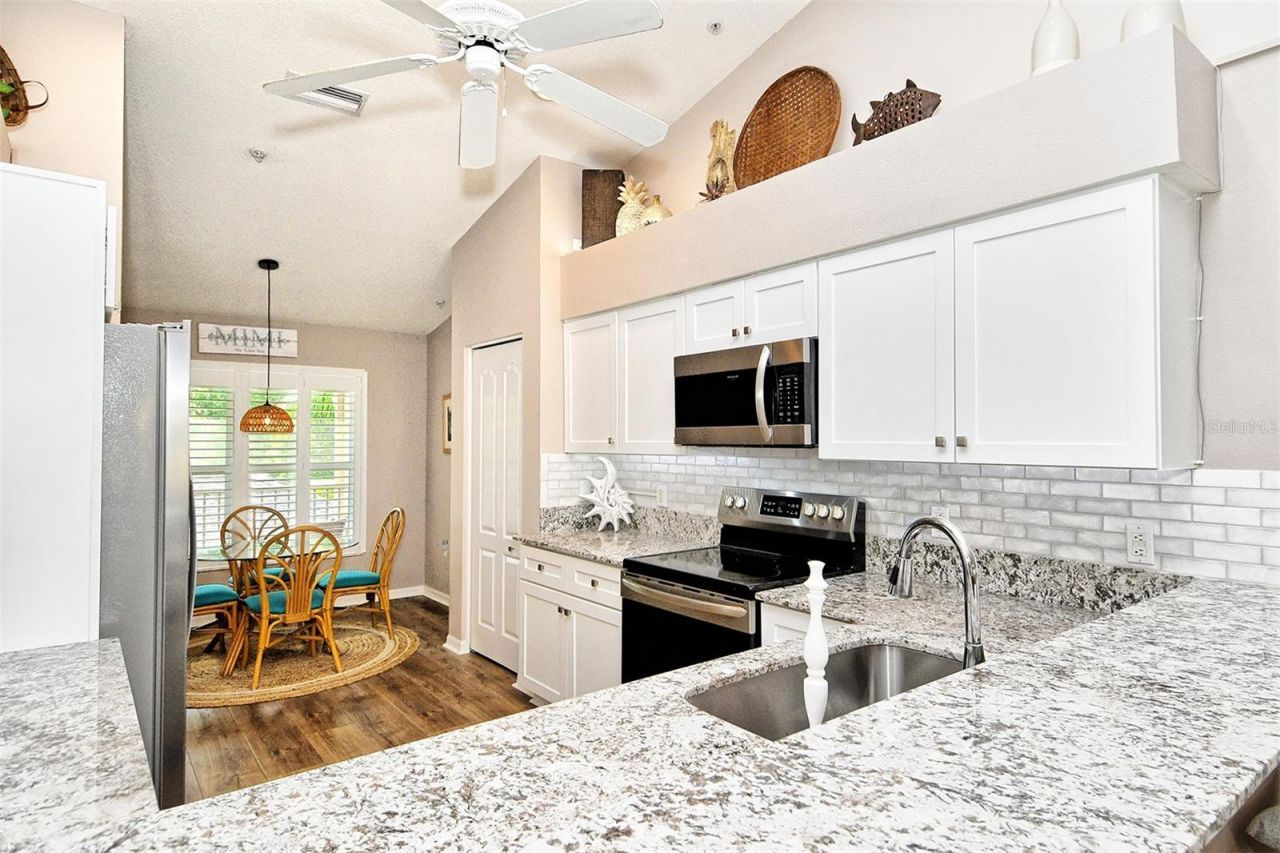 5251 Mahogany Run Avenue , Unit 525, Sarasota, FL 34241 Photo