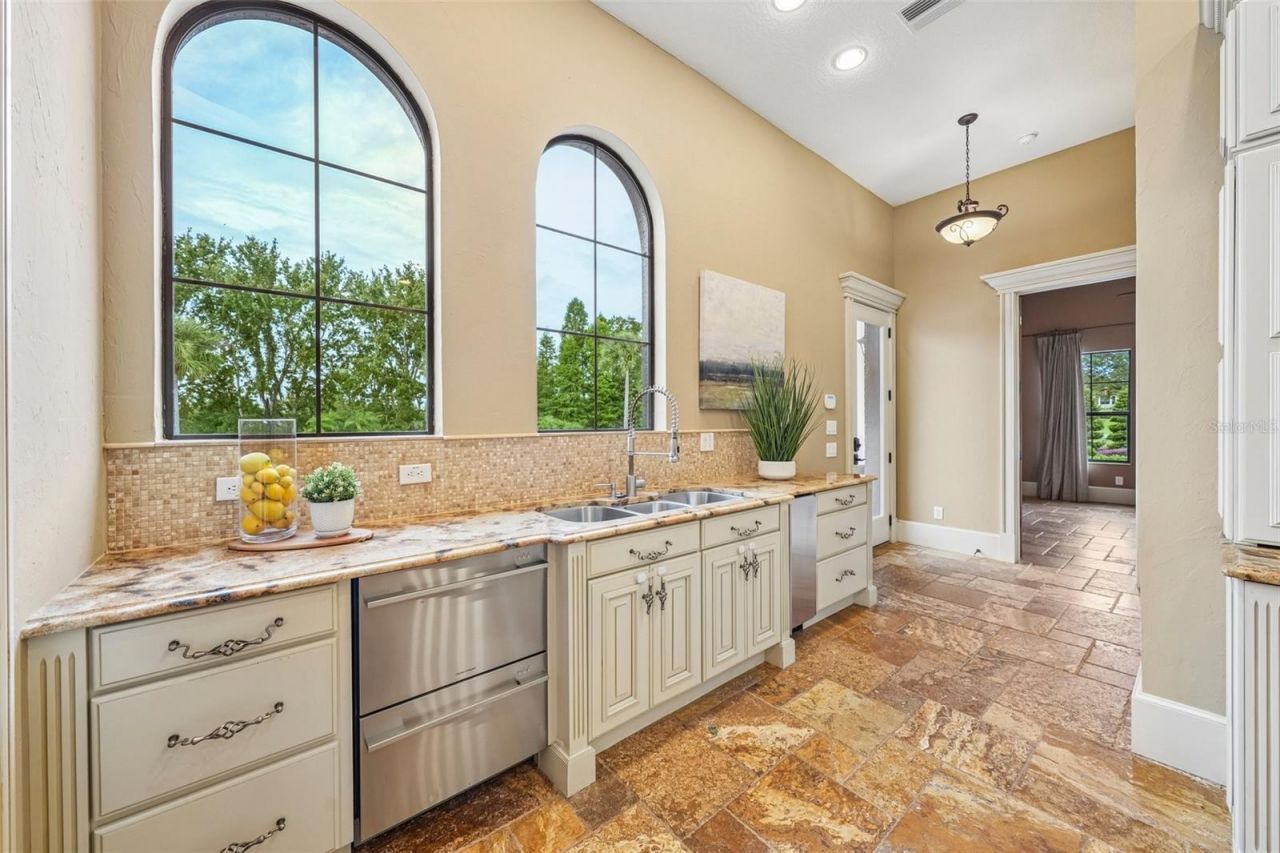 10641 Broadland Pass, Thonotosassa, FL 33592 Photo