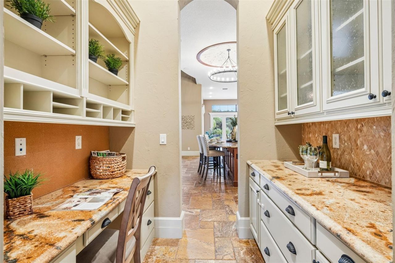 10641 Broadland Pass, Thonotosassa, FL 33592 Photo