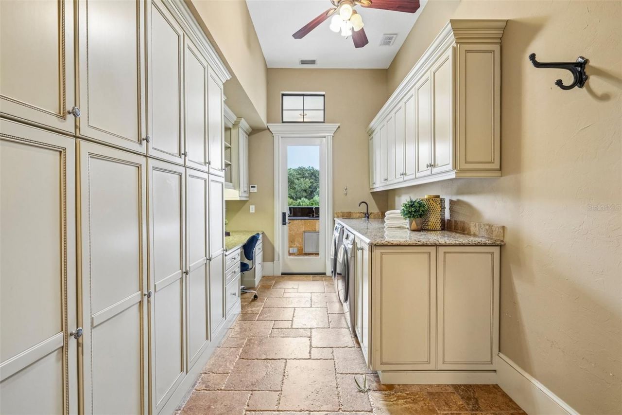 10641 Broadland Pass, Thonotosassa, FL 33592 Photo