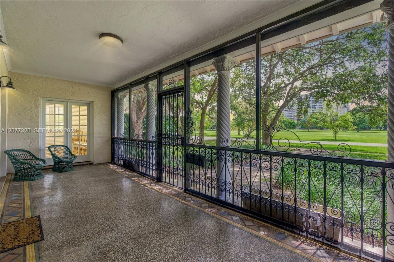 665 N Greenway Dr , Coral Gables, FL 33134 Photo