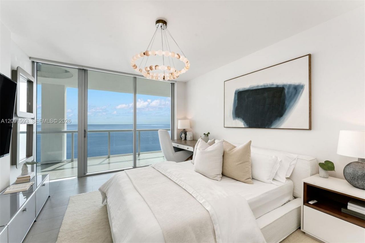 6799 Collins Ave, Unit LPH02, Miami Beach, FL 33141 Photo