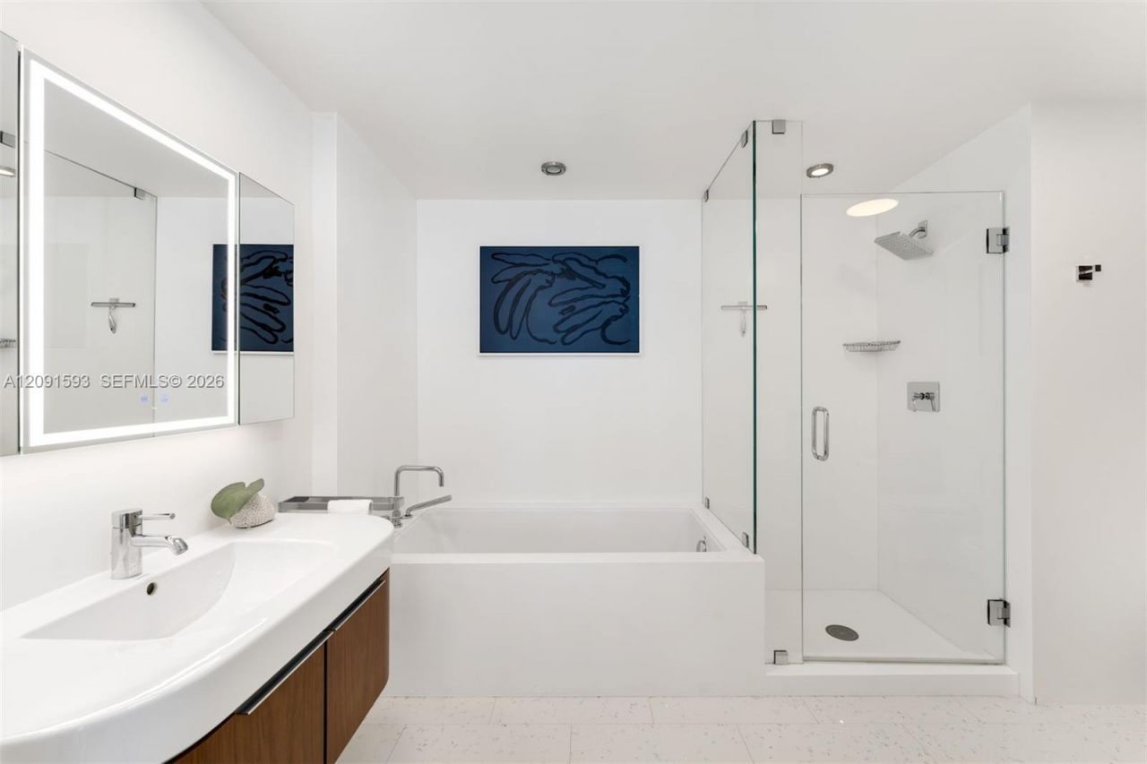 6799 Collins Ave, Unit LPH02, Miami Beach, FL 33141 Photo