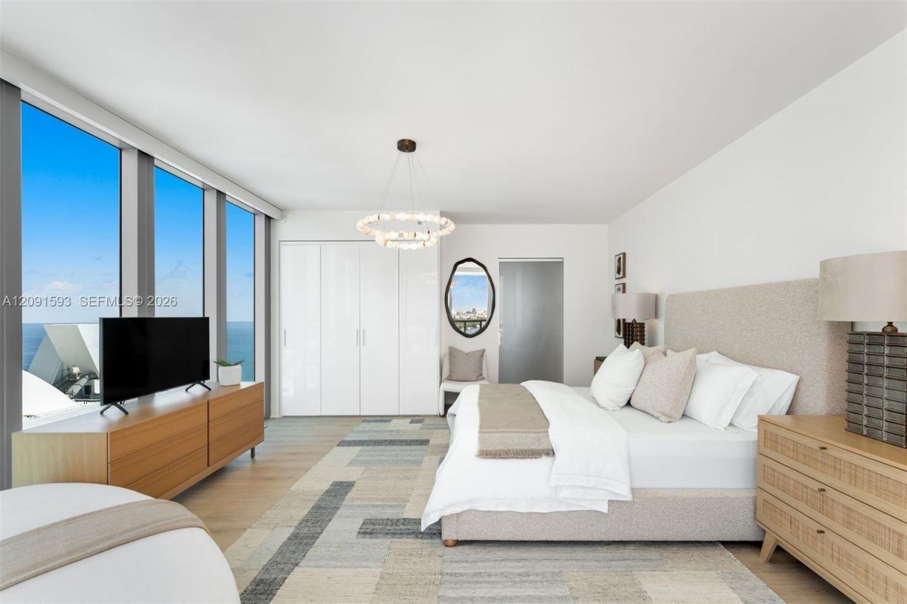 6799 Collins Ave, Unit LPH02, Miami Beach, FL 33141 Photo