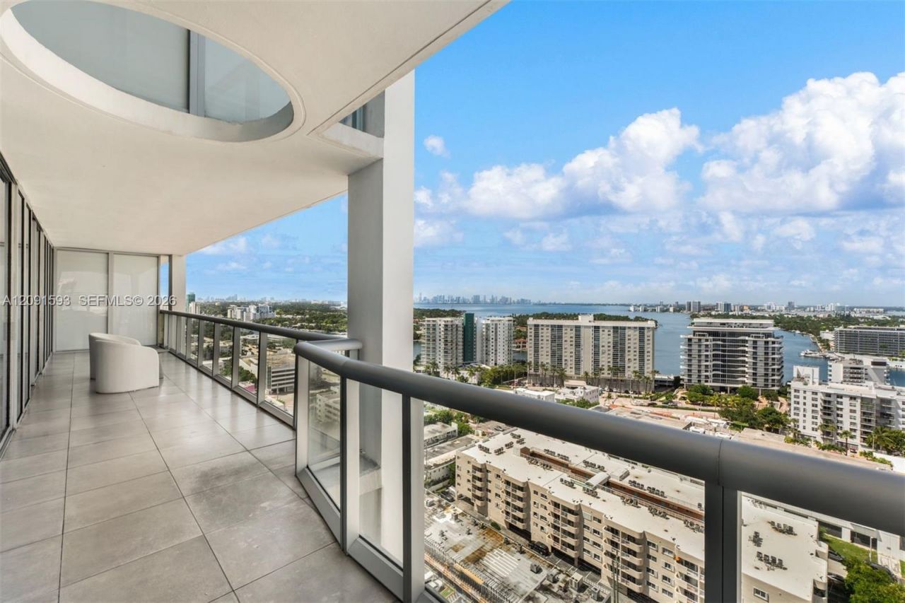 6799 Collins Ave, Unit LPH02, Miami Beach, FL 33141 Photo