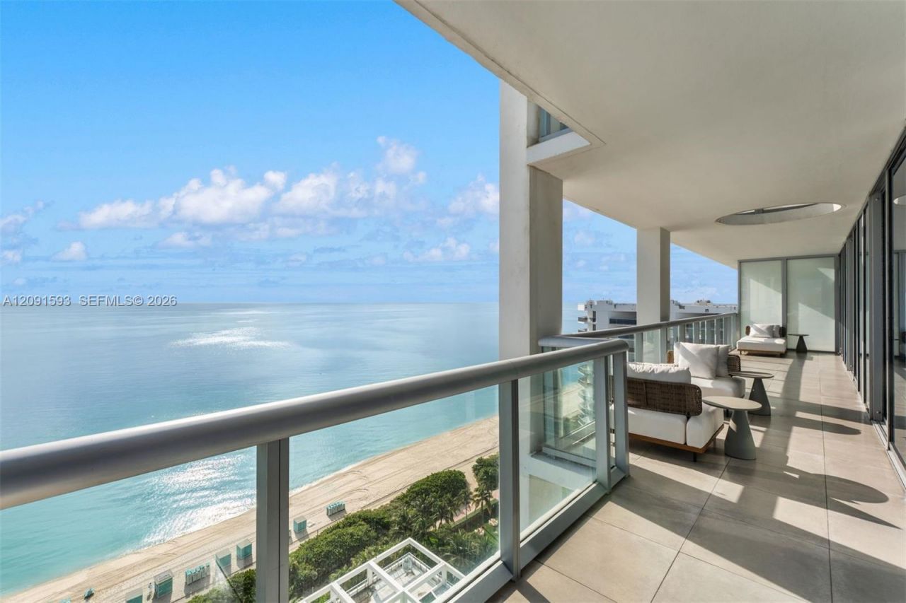 6799 Collins Ave, Unit LPH02, Miami Beach, FL 33141 Photo