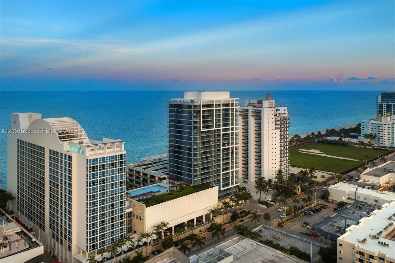6799 Collins Ave, Unit LPH02, Miami Beach, FL 33141 Photo