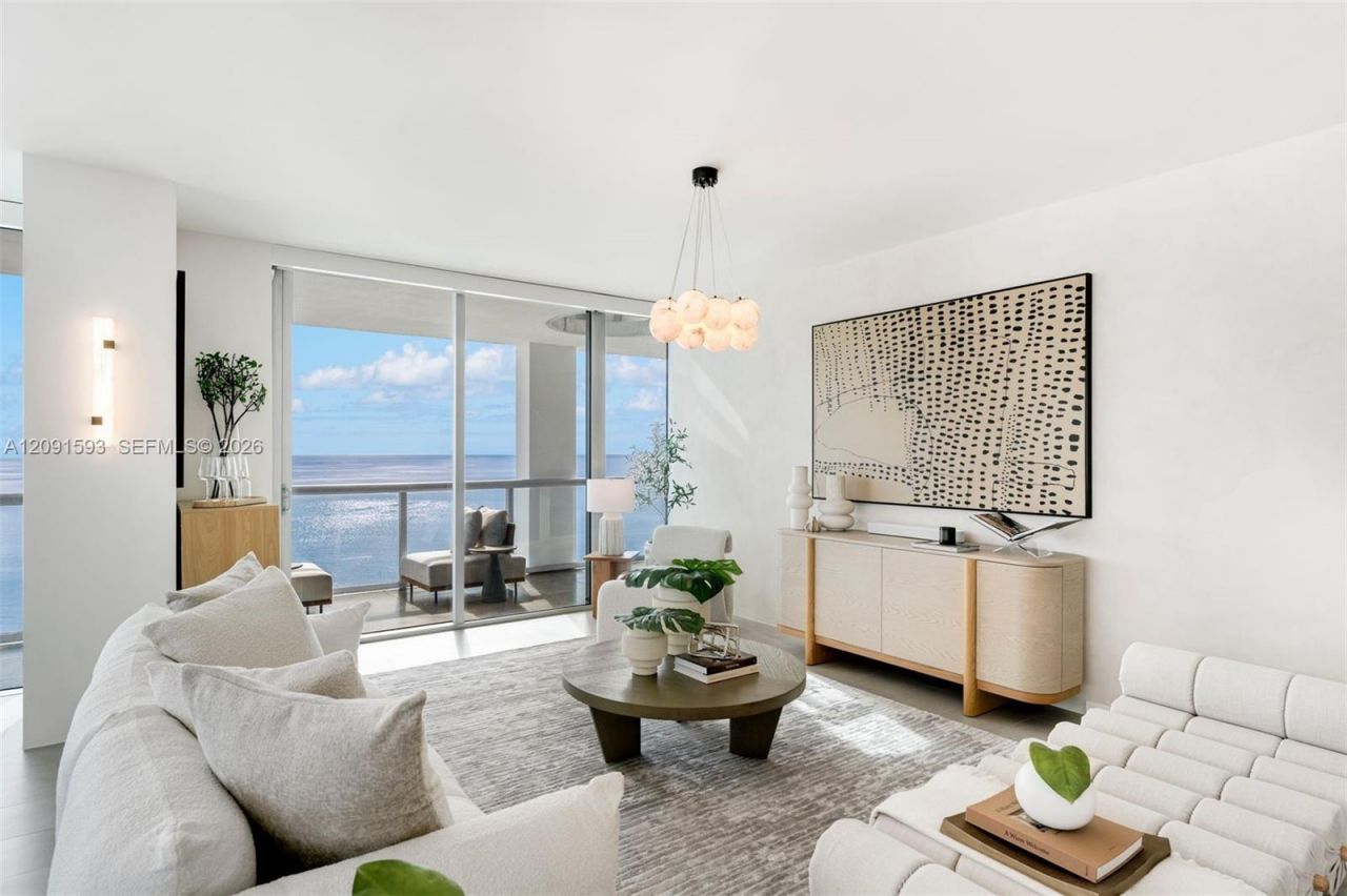 6799 Collins Ave, Unit LPH02, Miami Beach, FL 33141 Photo