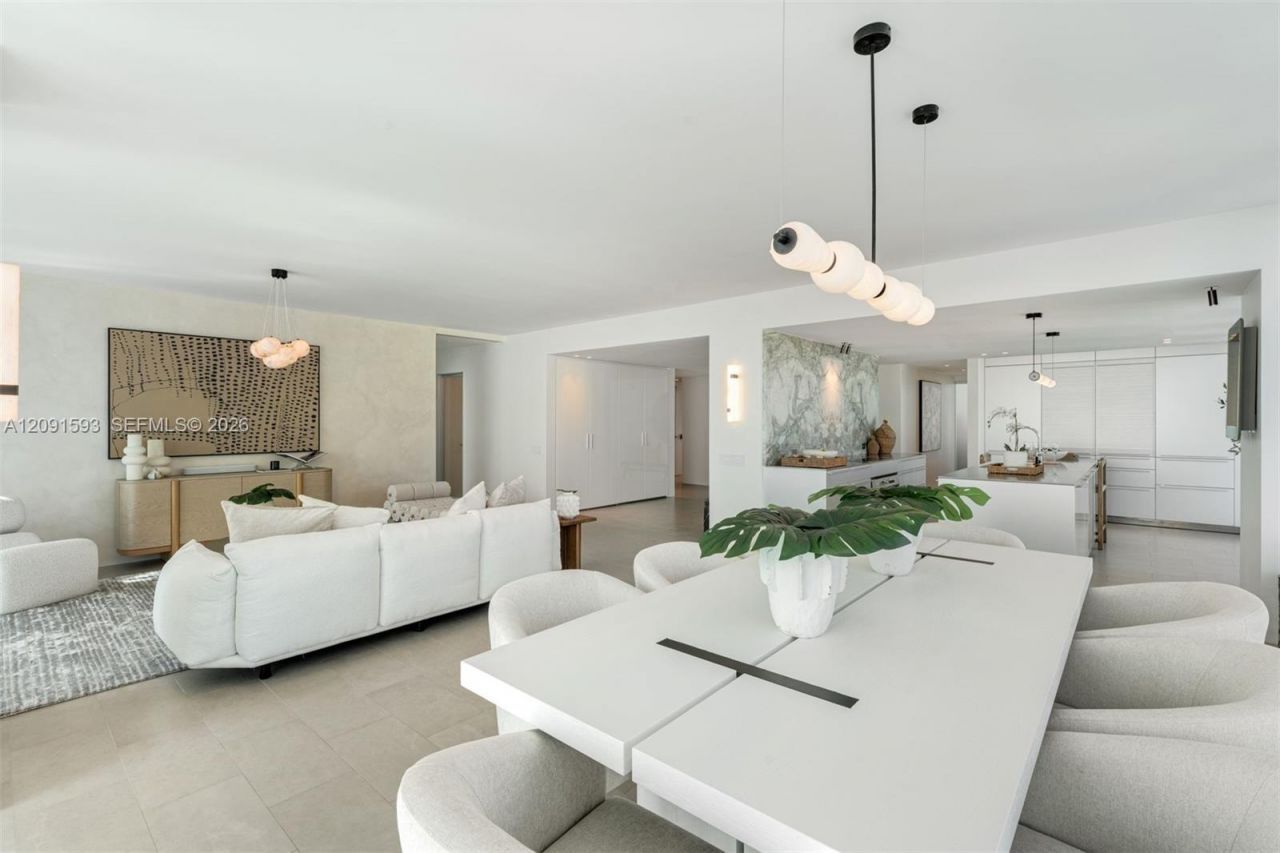 6799 Collins Ave, Unit LPH02, Miami Beach, FL 33141 Photo