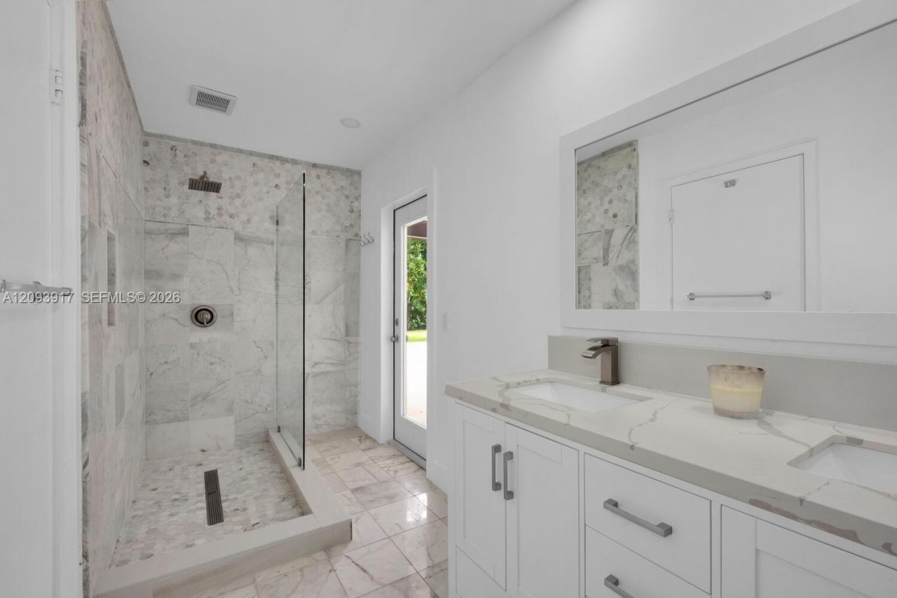 13840 SW 74th Ave, Palmetto Bay, FL 33158 Photo