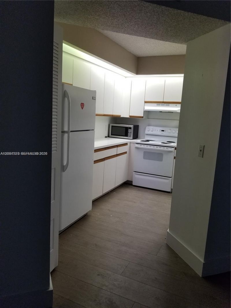 1000 SW 128th Ter, Unit 303V, Pembroke Pines, FL 33027 Photo