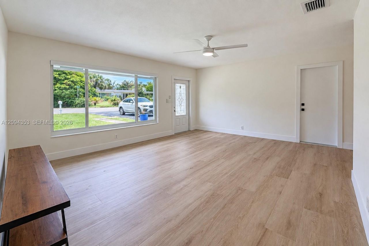 3700 NW 2nd Ct, Boca Raton, FL 33431 Photo